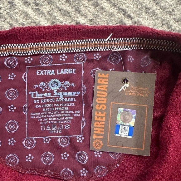 THREE SQUARE Texas A & M Women’s Sweater, NWT! - Picture 5 of 5